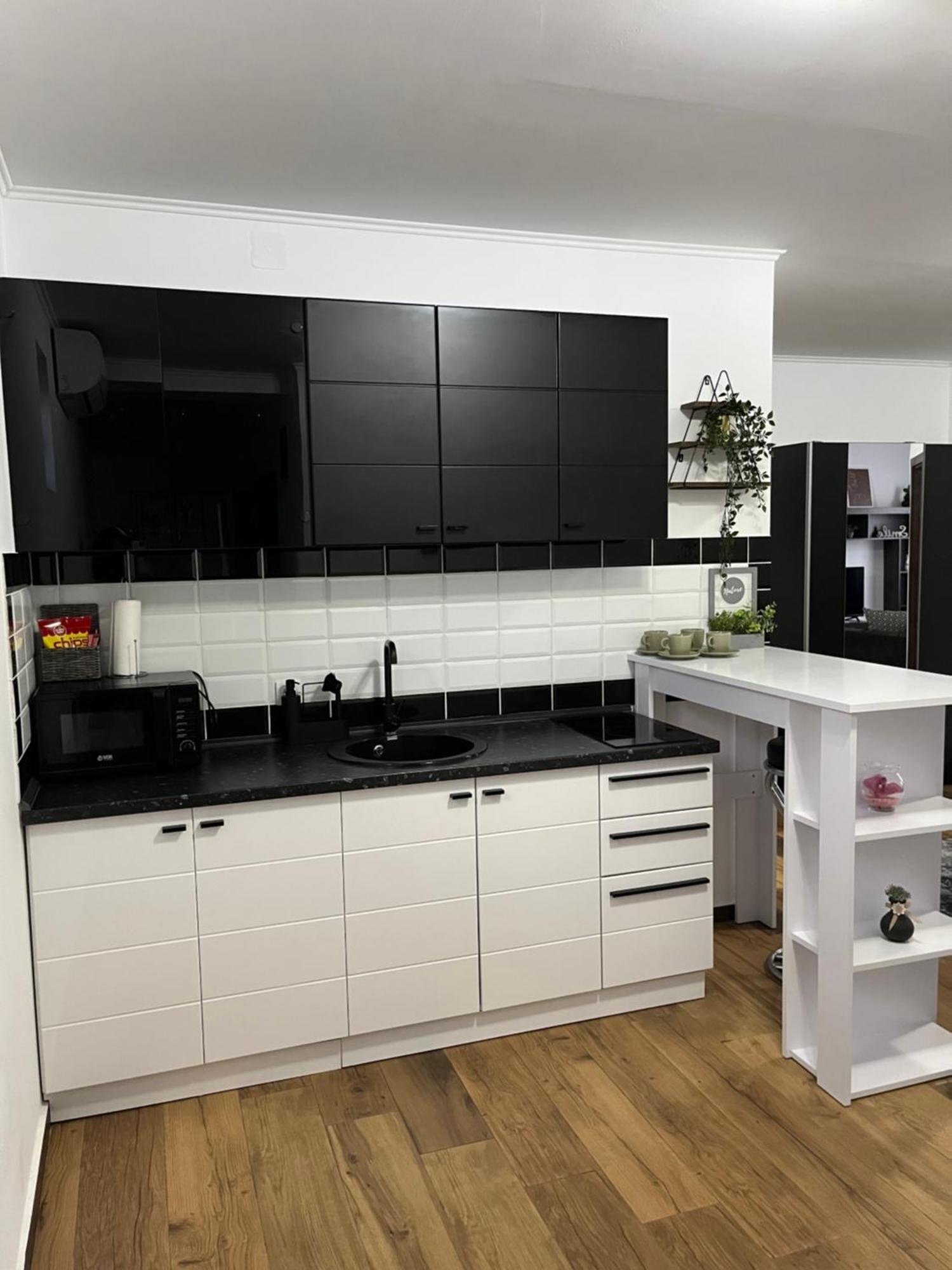 בלגרד Airport Sky Apartments Lux מראה חיצוני תמונה